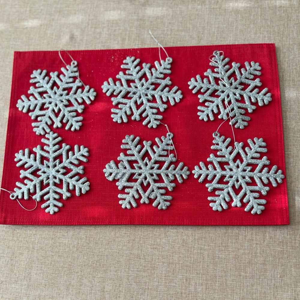 (6) 6 inch Christmas, silver glitter, snowflake ornaments. Two sided.